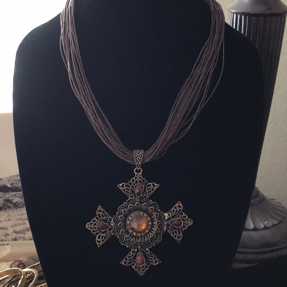 Vintage chocker